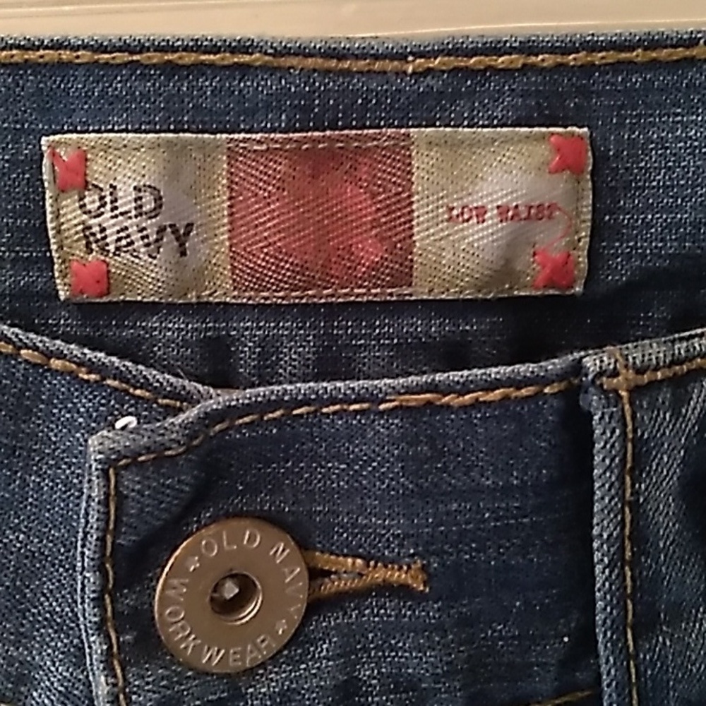 Old Navy 8 denim jeans shorts - Picture 2 of 4